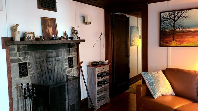 Photo - West Shore Apartments - 921 Unit 921-A