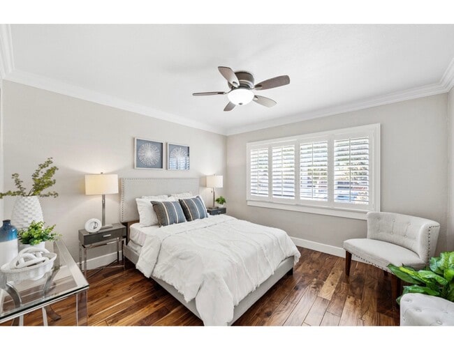 Photo - 674 E Julian St