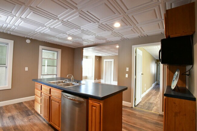 Photo - 7 Halifax St