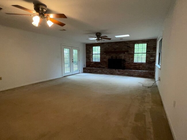 Photo - Spacious Home in Country Club Estates