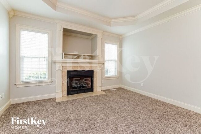 Photo - 286 Winding Oak Way