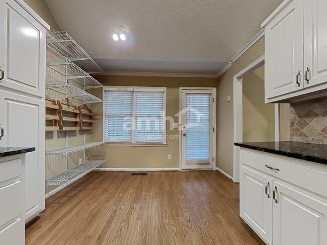 Photo - 7810 Wynfield Cir