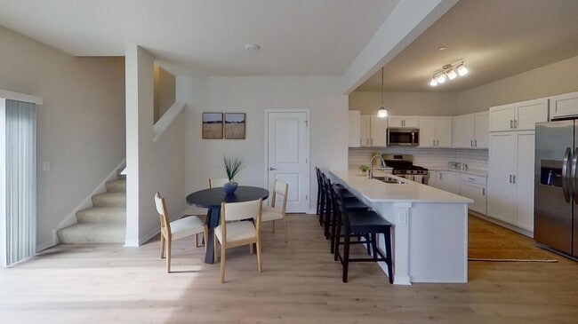 Kitchen Dining room