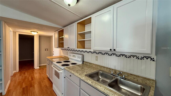 Photo - 639 Ellison Pkwy