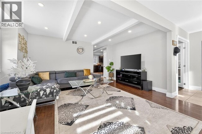 Photo - 9 Bayside Ave