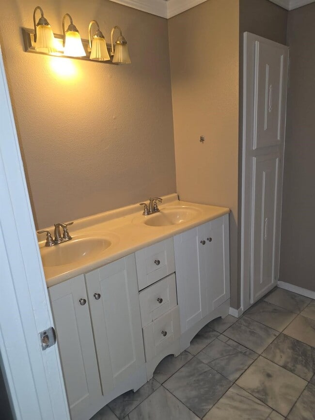 Photo - 16611 Quail Dale Dr