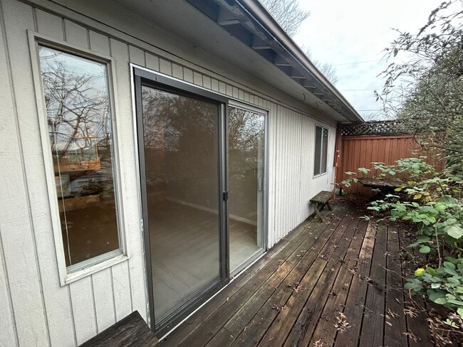 Photo - Kostar Duplex Unit North Duplex