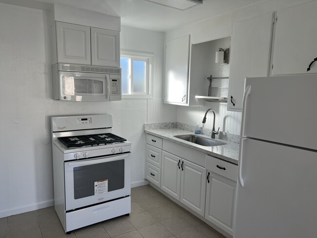 37245 Locust St - 37245 Locust St