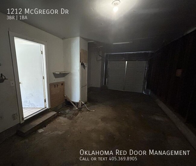 Photo - 1212 McGregor Dr