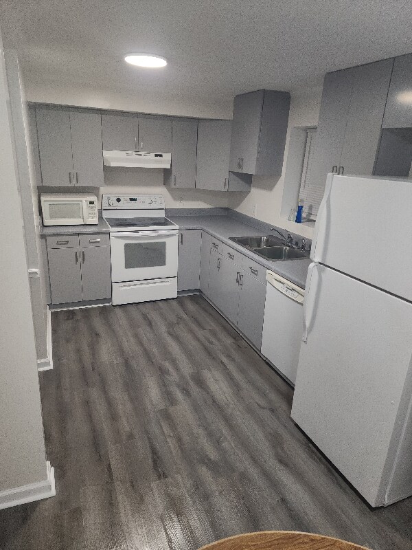 Photo - 44 Wayside Dr SW