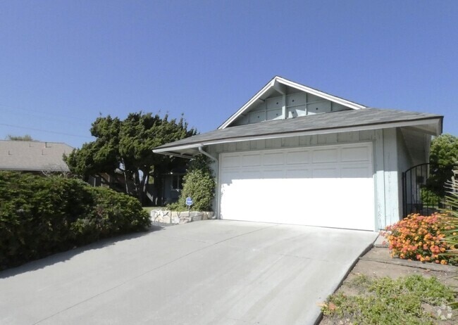 Building Photo - *Available NOW  in Whittier!* Rental