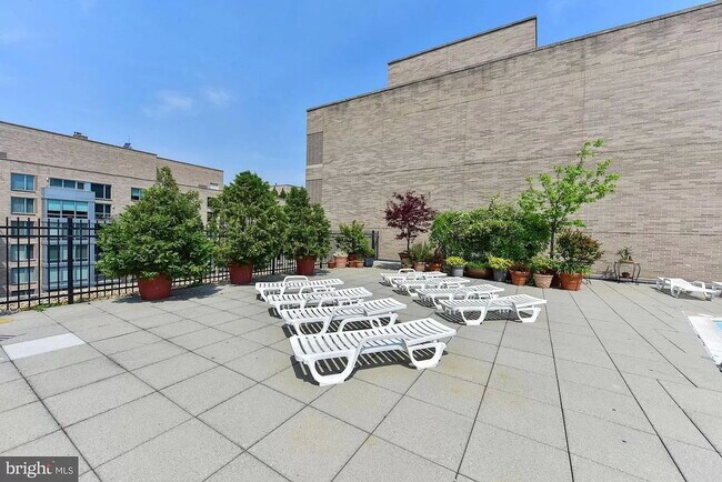 Photo - 2201 L St NW Unit 812