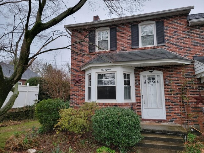 418 Cherry St