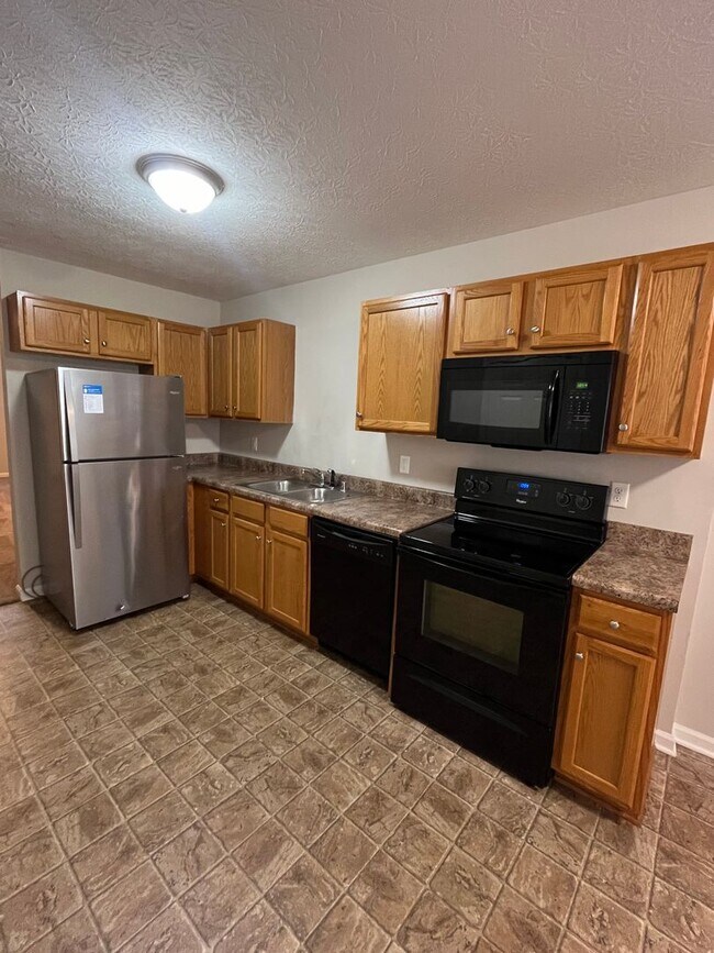 Photo - HALF OFF ONE MONTH AT UPPER STONE! Unit 362G