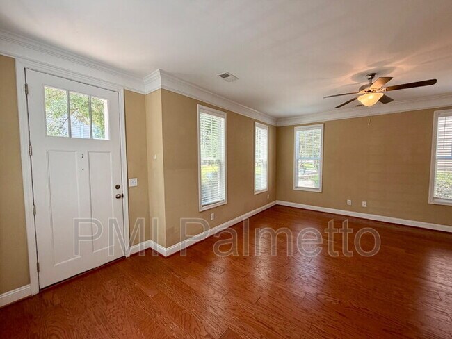 Photo - 6877 Pennington Rd