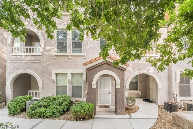 Building Photo - 9975 Peace Way Unit 2088