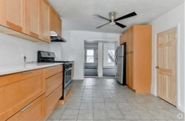 Building Photo - 288 Sumner St Unit 2 Rental