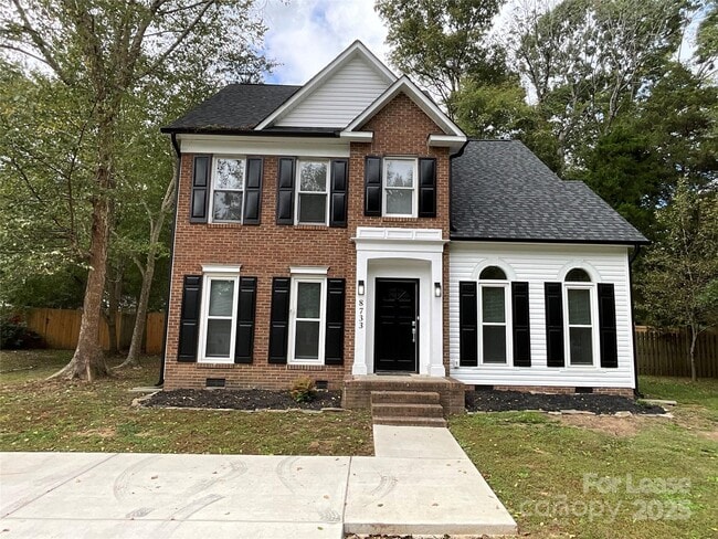 Building Photo - 8733 Canter Post Dr