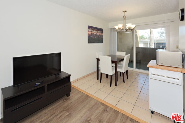 Photo - 3600 Bagley Ave Unit #210