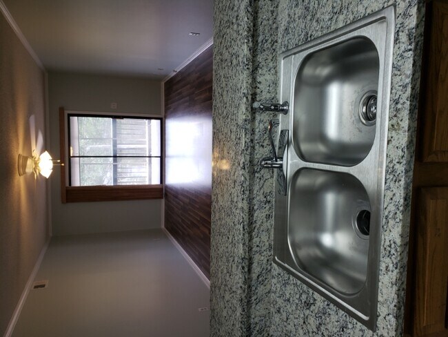 4015 Fairway Dr Unit 303