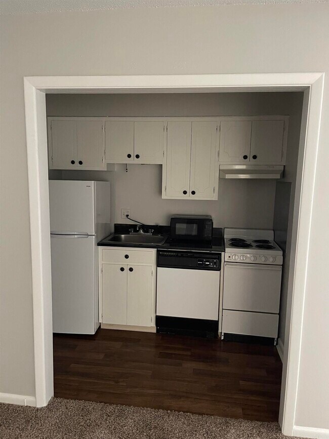 Photo - 1920 Kavanaugh Blvd Unidad 1