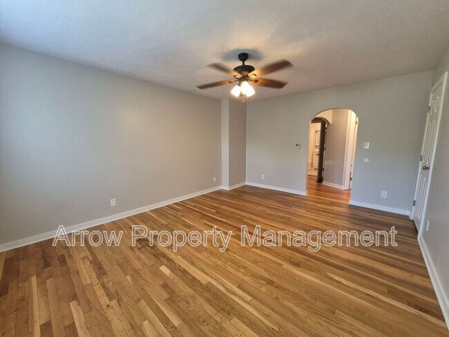 Photo - 2727 P St Unit 4