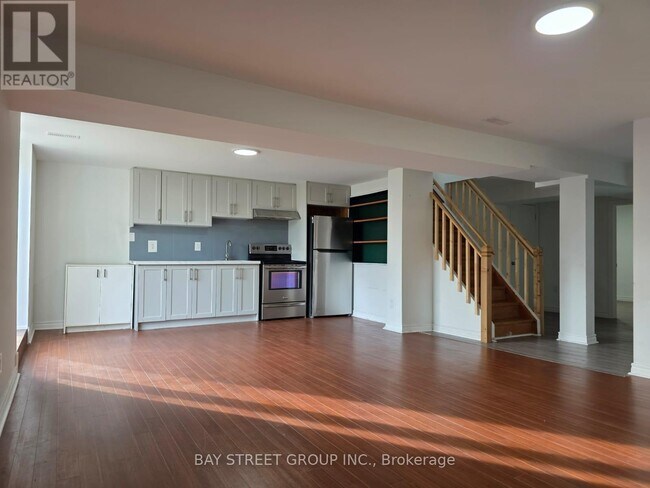 Photo - 882 Southdown Dr