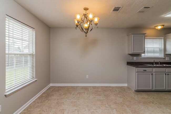 Photo - 1817 Packard Ct