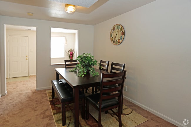 3 Bedroom_Dining Area