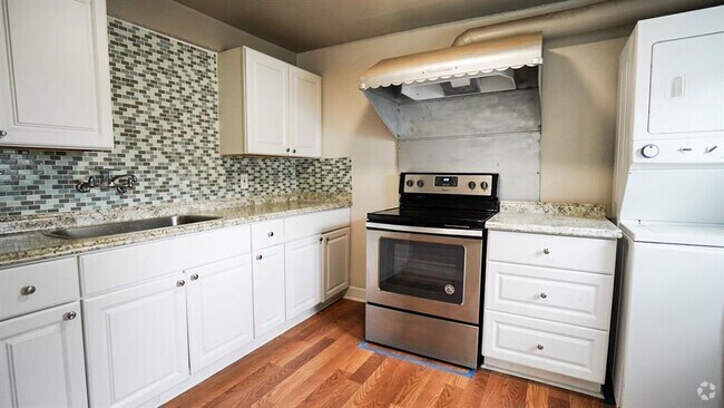 Building Photo - 1126 Ryon St Unit C Rental