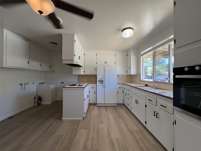 Photo - Lovely Historic Folsom 2 Bedroom Home on Corner Lot