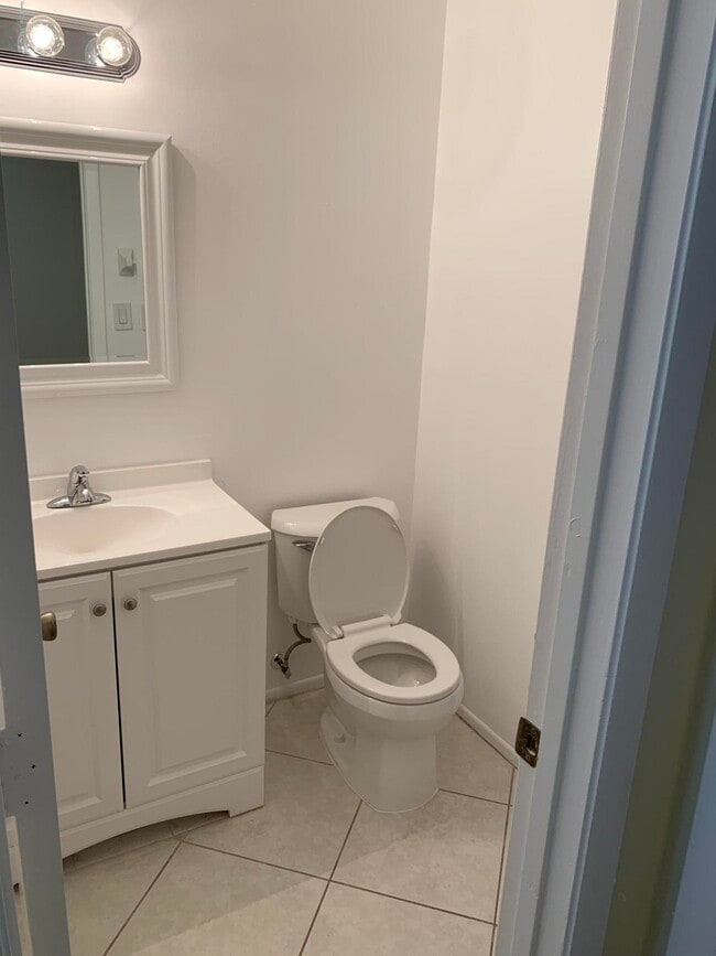 Photo - 1000 Abada Ct NE