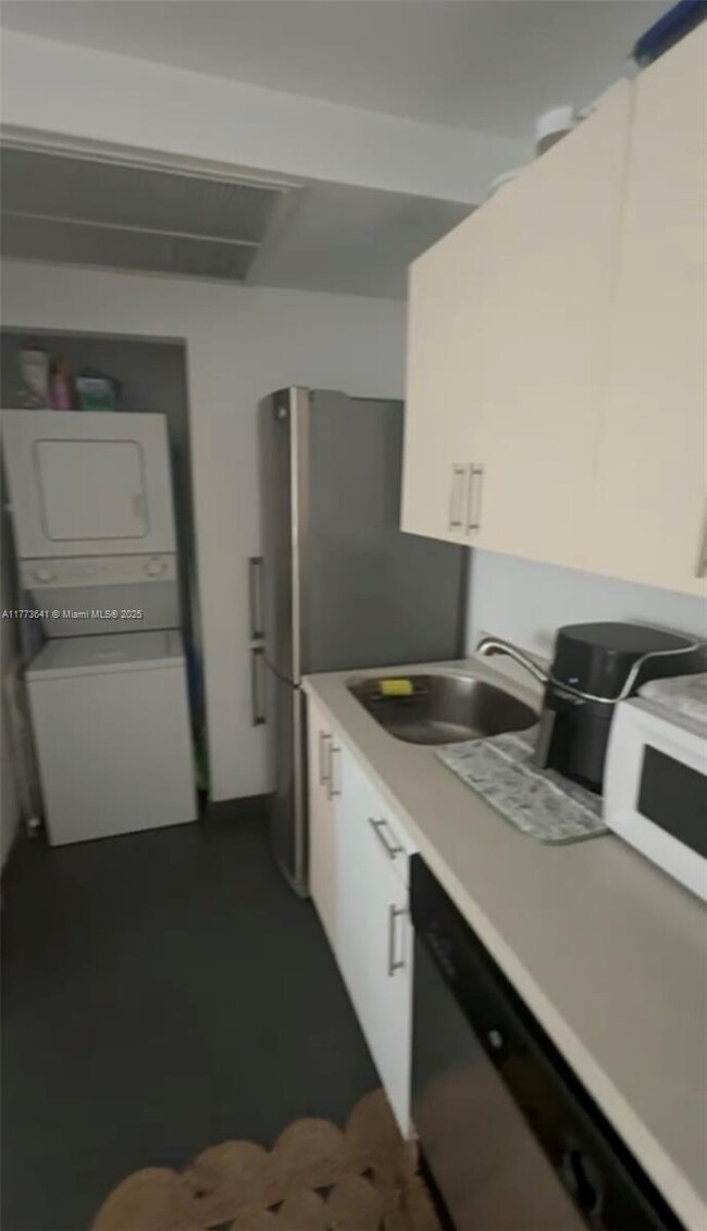 Photo - 1600 Euclid Ave Condo Unit 101