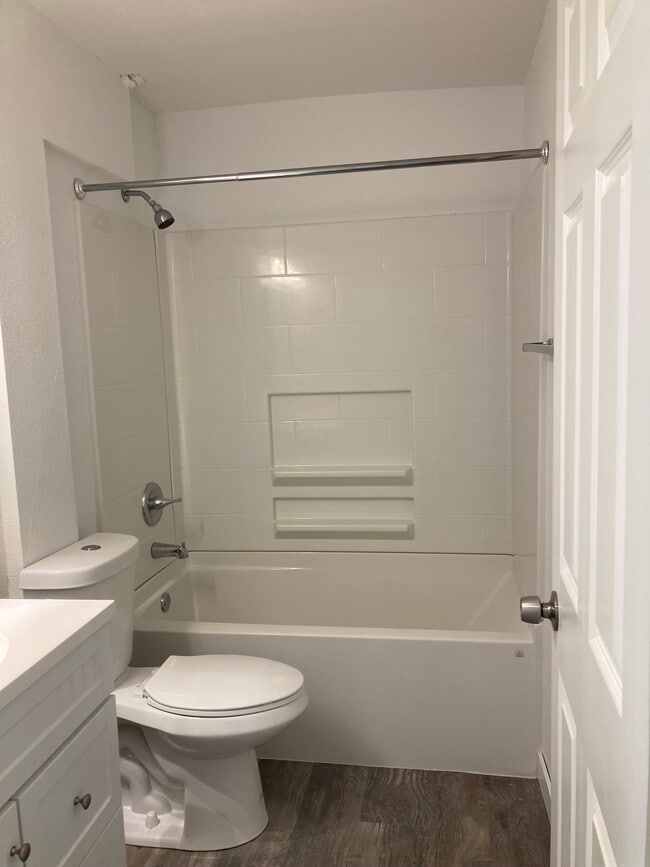 Photo - 4th Ave 6 Plex Unit 2