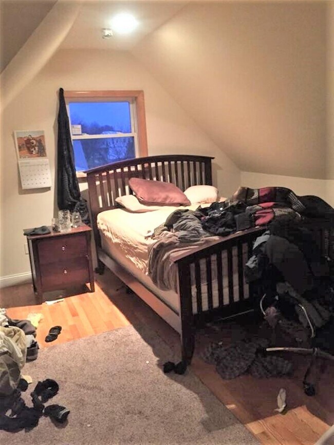 Photo - 167 Pearl St Unit 3