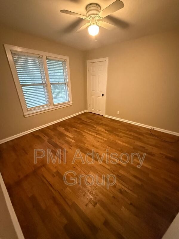 Photo - 715 SW Wayne Ave