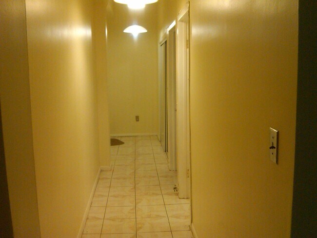 81 -85 Mt Prospect Ave, Unit E5