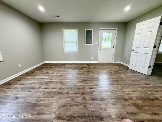 Photo - 1529 Stonewall Way