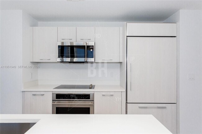 Photo - 45 SW 9th St Unidad 1603