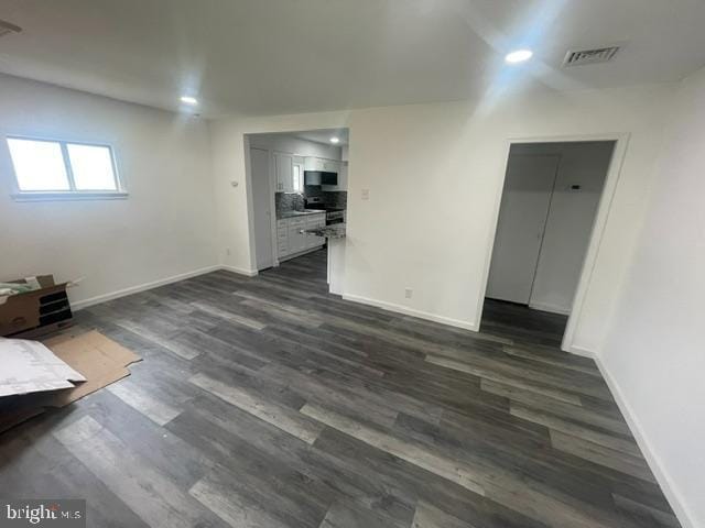 Building Photo - 2715 Crest Ave