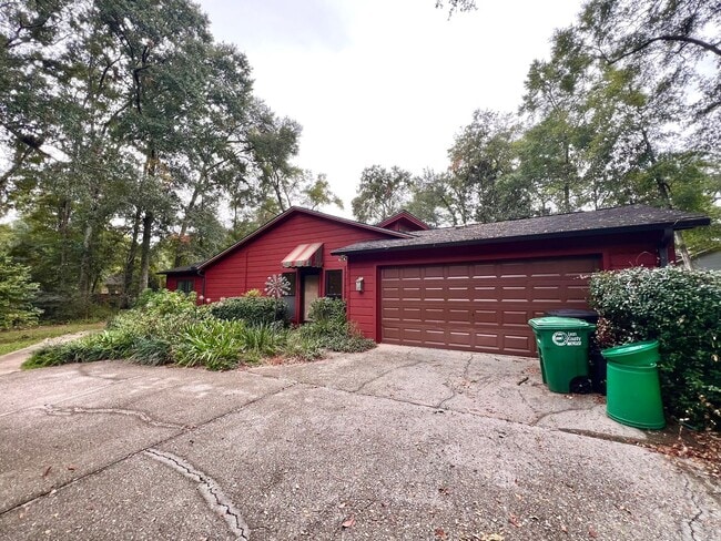 Photo - Fabulous house in Avondale on the East sid...