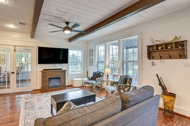 Photo - 5313 Palm Dr Unit ID1385857P