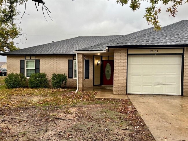 Photo - 1201 S 26th St