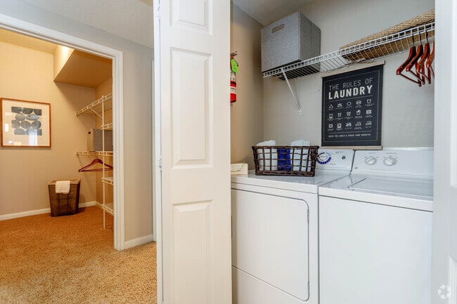 2BR, 2BA
