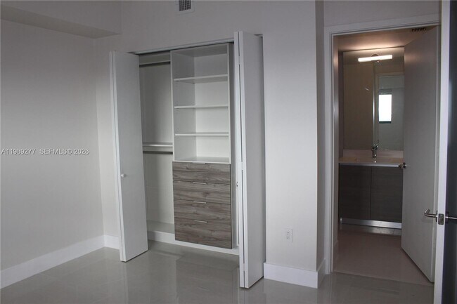 Photo - 460 NE 28th St Unit 2705