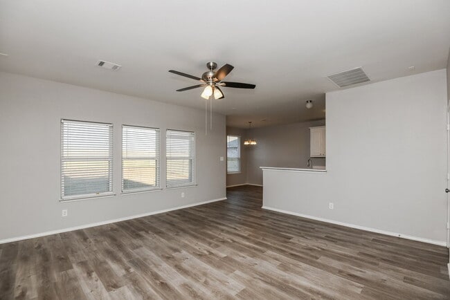 Photo - 5704 Parkview Hills Ln