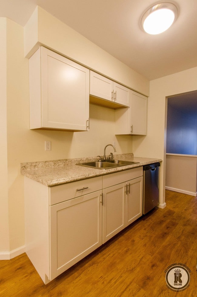 Grecian Terrace Apartments