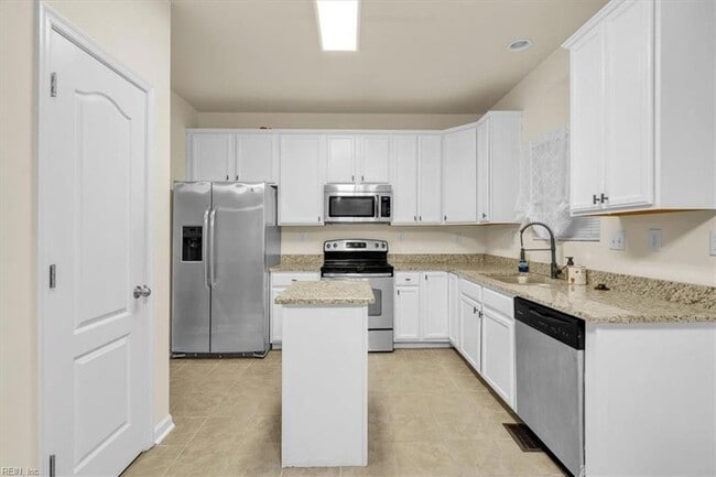 Photo - 9449 Garrett Ave