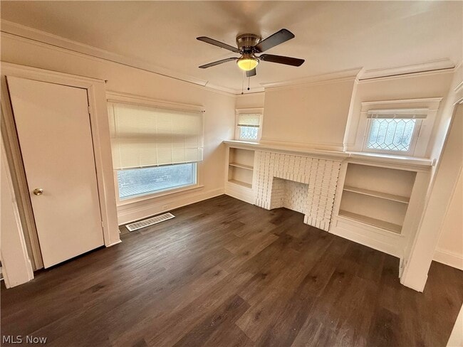 Photo - 6913 Harvard Ave