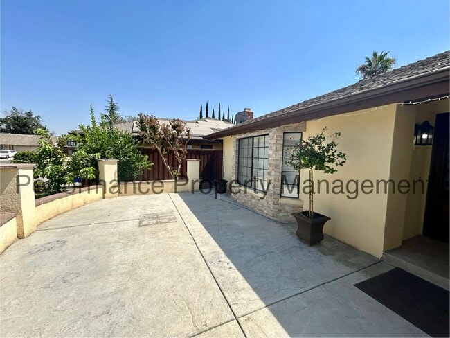 Photo - Charming 3 Bed/2 Bath in Porterville w/ RBP & $0 Deposit Option
